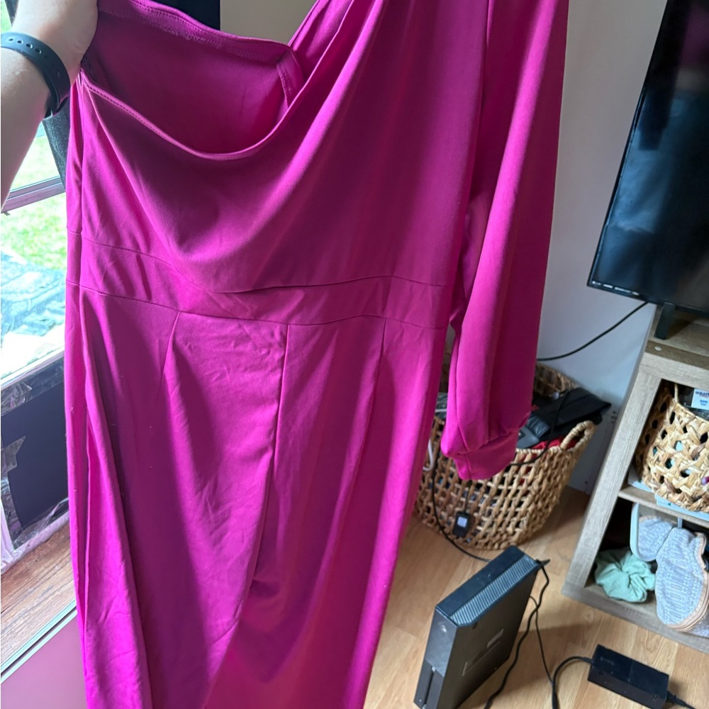 Elegant Pink Women's Dress